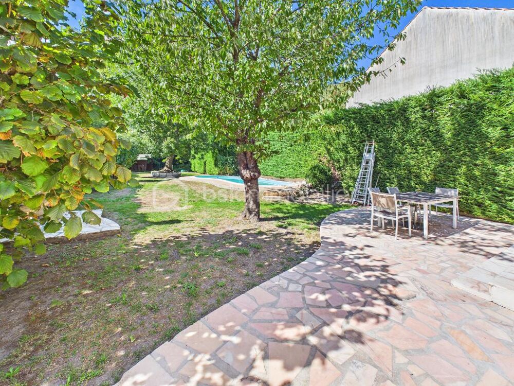 Vente Maison Maison avec Piscine et accès privé a l'Essonne Baulne