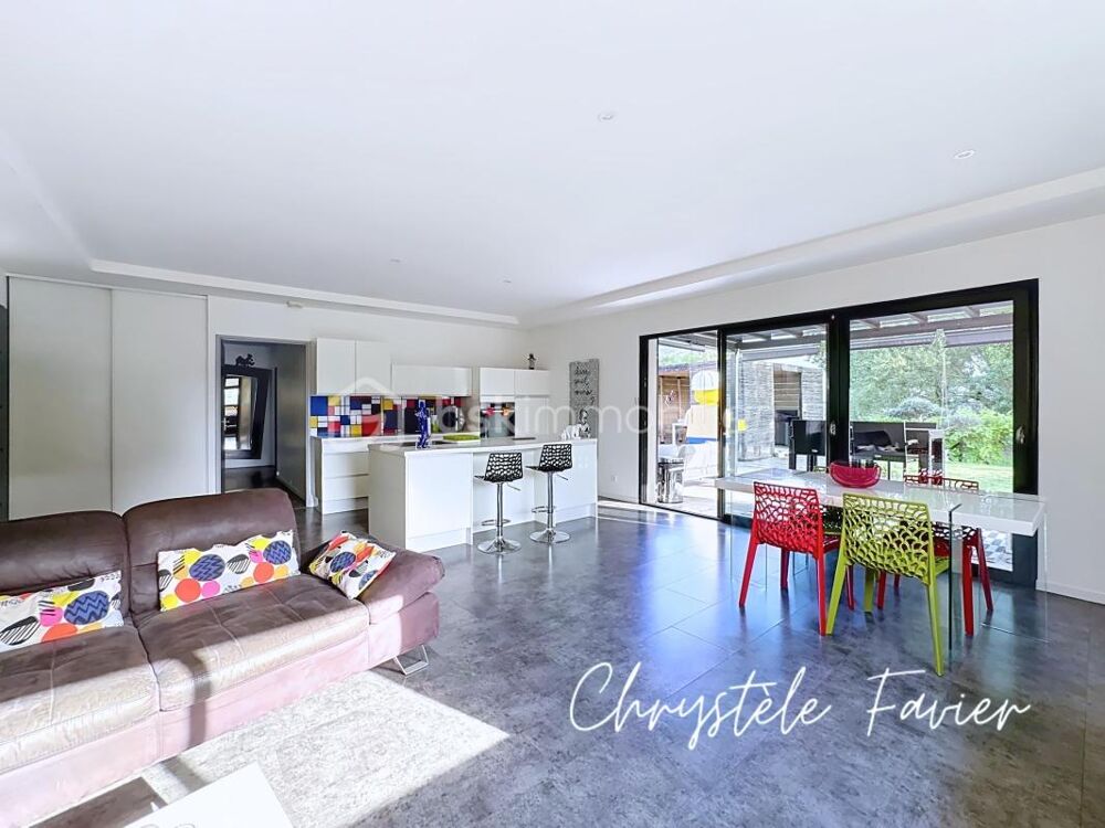 Vente Maison MAISON CONTEMPORAINE 115 m2 - 4 CHMABRES - GARAGE - JACUZZI - PANNEAUX SOLAIRES - TERRAIN 600 m2 - ACCÈS PMR Moirans