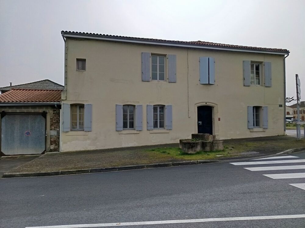 Opportunité : Maison de Village à rafraichir de plus de 170 m²