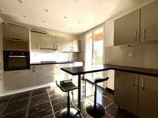  Appartement  vendre 5 pices 111 m