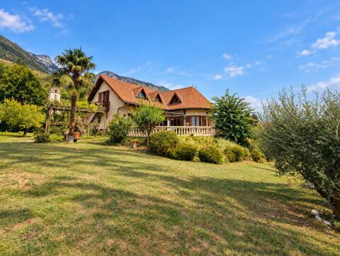   Villa Villa - 7 pièce(s) - 200 m²