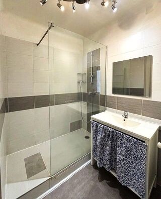  Appartement à louer 2 pièces 47 m²