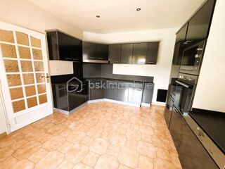  Villa � vendre 6 pi�ces 140 m�