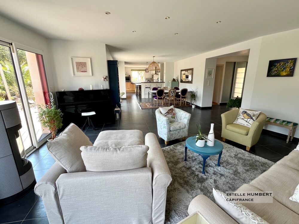 Vente Maison Maison à vendre 6 chambres, 223m2 Fontenay le comte