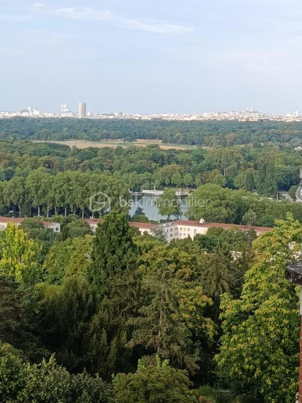 F3 avec balcon plein sud TRAVERSANT VUE dégagée!