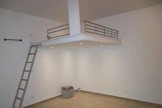  Appartement à louer 1 pièce 30 m²