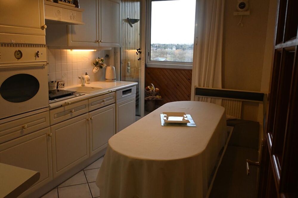 A VENDRE APPARTEMENT TYPE 4 PRIX EXCEPTIONNEL 70180 EURO A SAINT PIERE DES CORPS