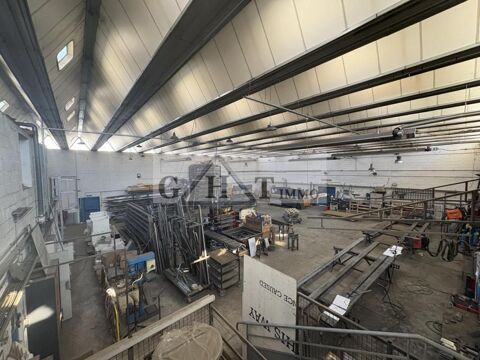 ENTREPOT A VENDRE 810 M²  VAUX LE PENIL 1500000 77000 Vaux le penil