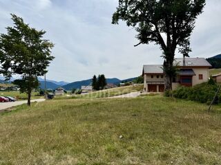  Terrain à vendre 675 m²