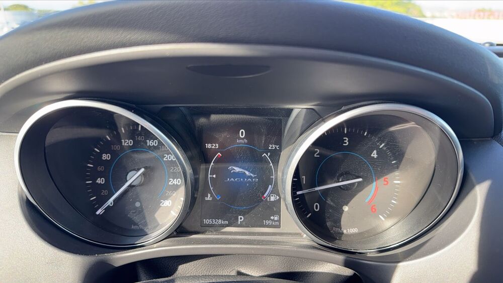 F-PACE 3.0 V6 300 AWD BVA8 R-Sport - Automatique 2017 occasion 83600 Frejus