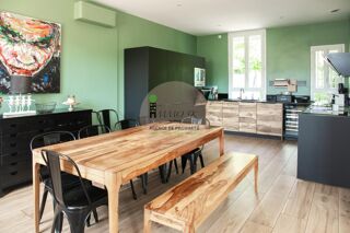  Villa à vendre 8 pièces 211 m²