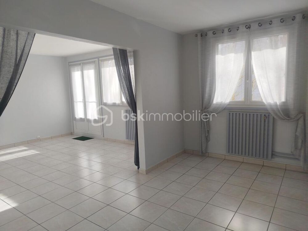 BEL APPARTEMENT PROCHE CENTRE VILLE