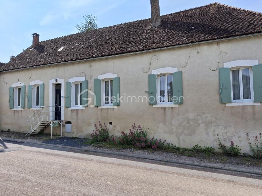 Maison de campagne de caractère 3 pièces - jardin de 1237 M2 dans village calme