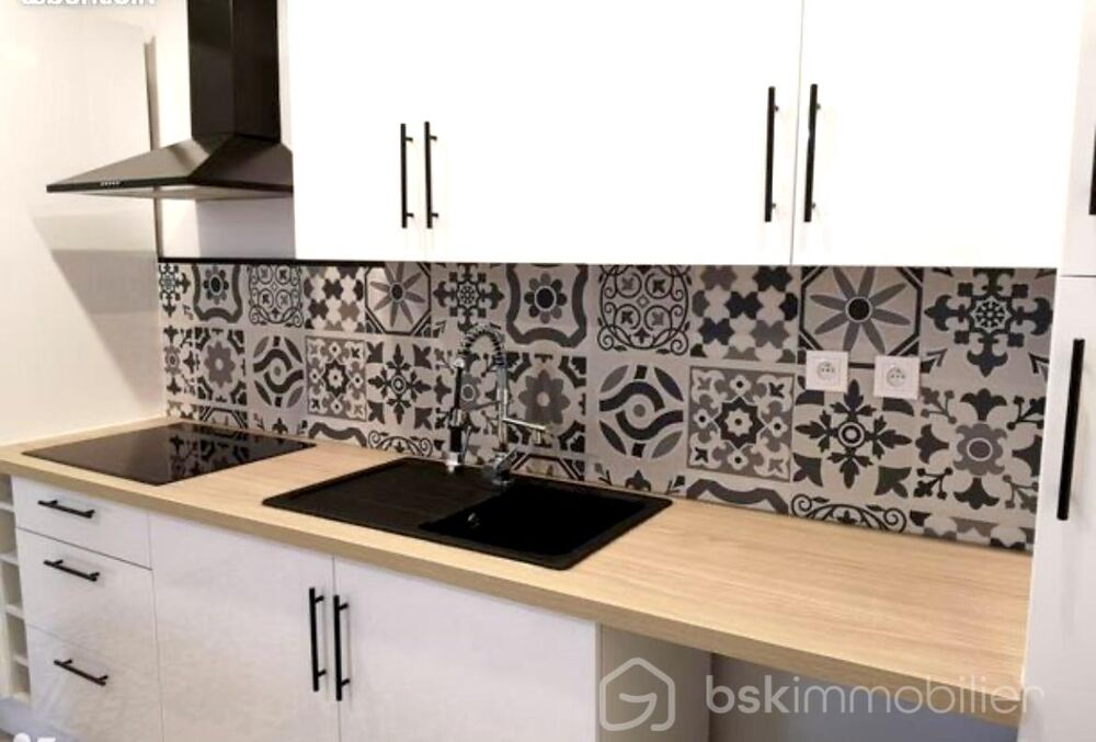 Vente Maison Maison/Villa 175M² Rénovée, terrain et grange 5MIN de Sauzé Vaussais Sauze vaussais