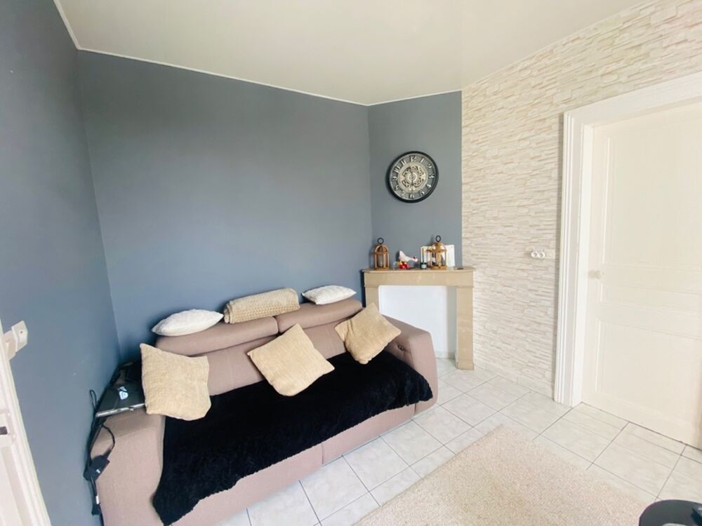 Vente Immeuble Immeuble � vendre Proche de MARQUISE (62) � 4 appartements + garages � Rinxent (gare Rinxent/Marquise � proximit� imm�diate) Marquise