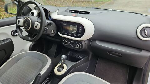 Twingo E-Tech 81 22 kWh Equilibre 2022 occasion 97419 La Possession