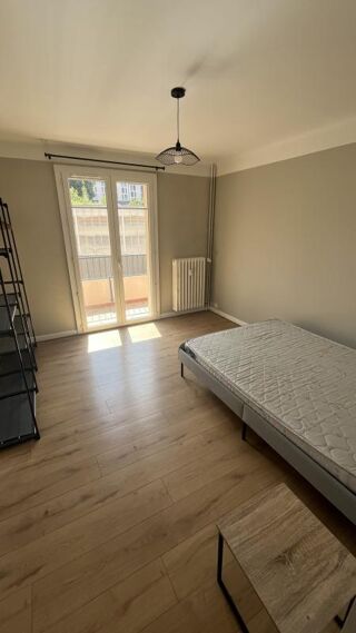  Appartement à louer 2 pièces 44 m²