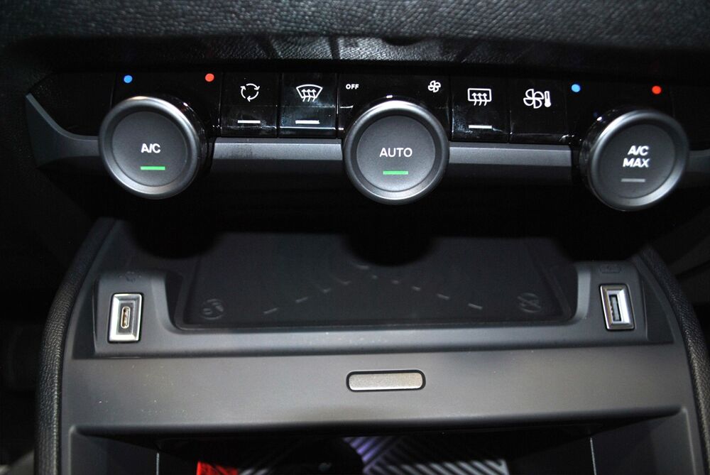 C4 III 1.5 BLUEHDI 130 EAT8 MAX 2024 occasion 52000 Chamarandes-Choignes