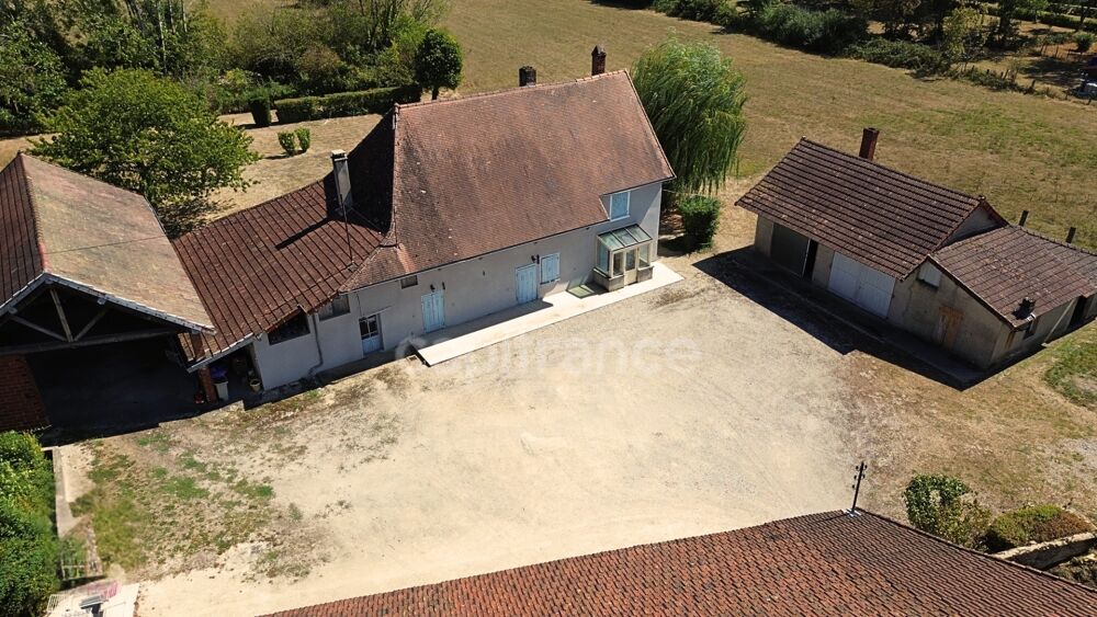 Vente Maison Longère avec 1 hectare de terrain et dépendances Commenailles
