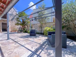  Propri�t�/ch�teau � vendre 8 pi�ces 285 m�