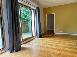  Appartement à louer 2 pièces 50 m²