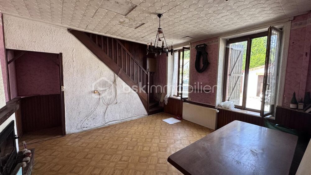 MAISON A RENOVER ENTIEREMENT