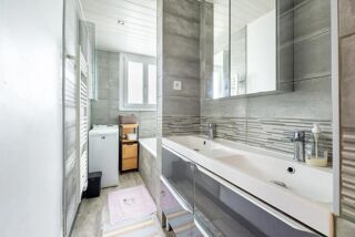  Appartement � vendre 5 pi�ces 83 m�