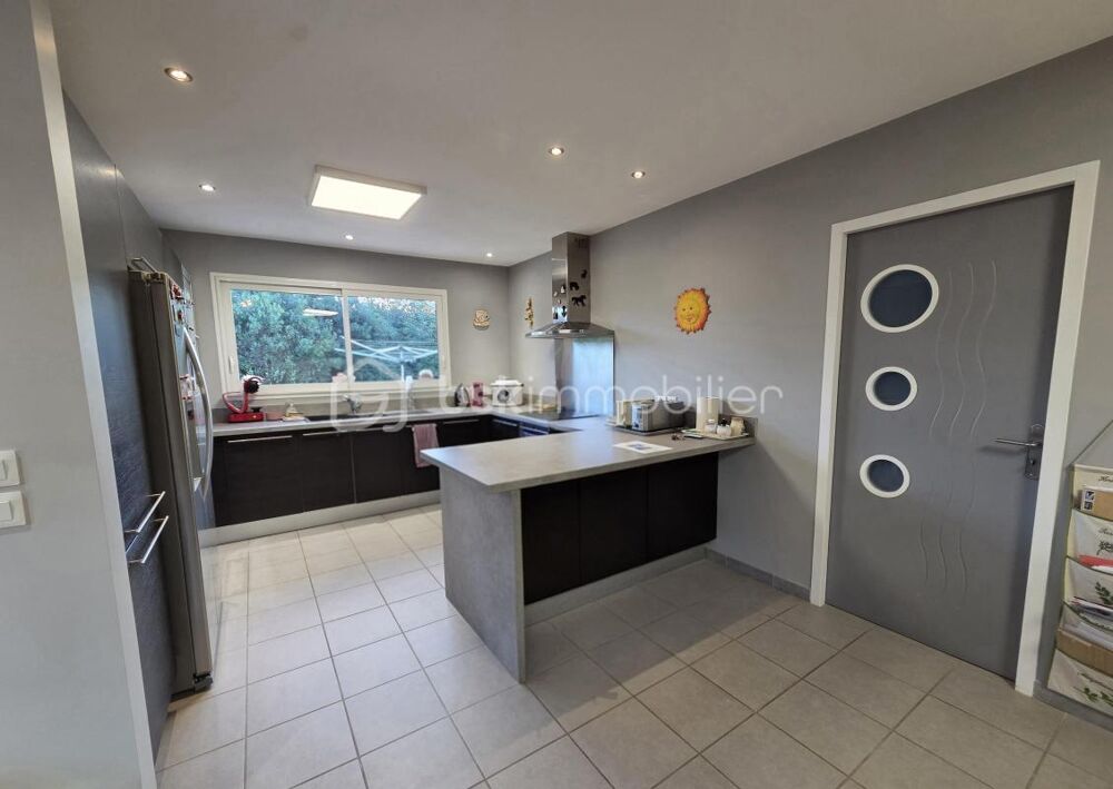 BELLE MAISON CONTEMPORAINE ET APPARTEMENT CASTETS (40260)