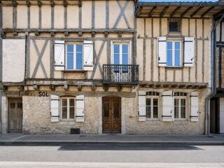  Maison à vendre 8 pièces 241 m²