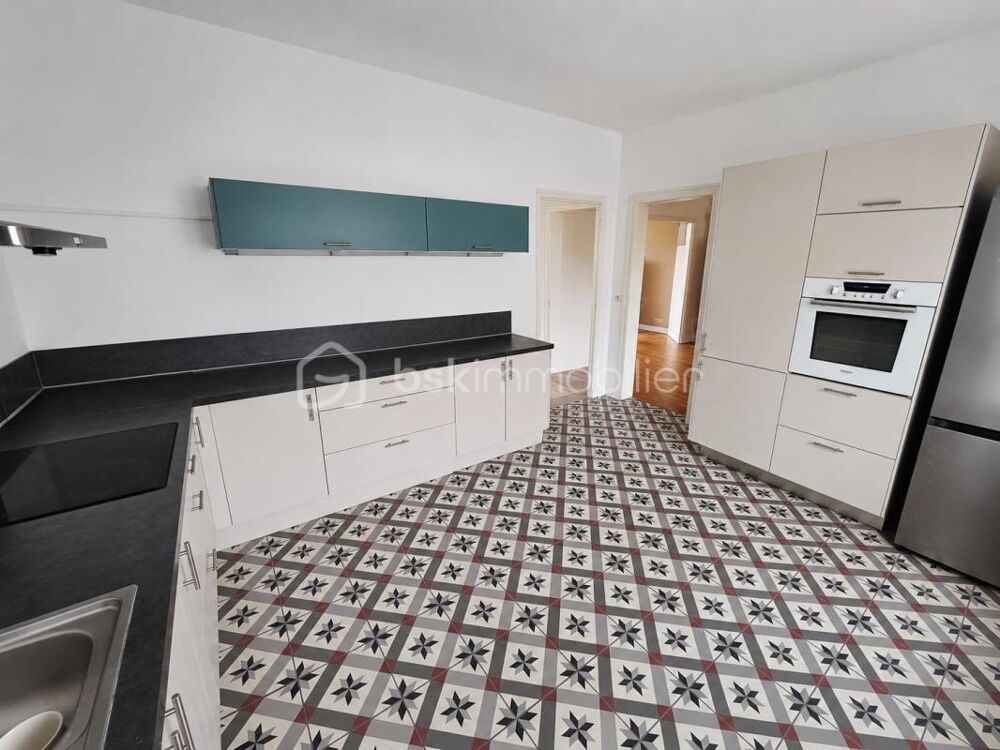 Vente Maison MAISON DE VILLE + DÉPENDANCE + 2 GARAGES – CHARLEVILLE-MÉZIÈRES Charleville mezieres
