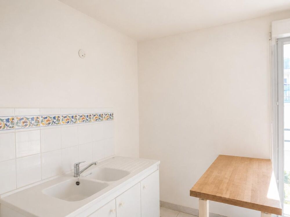 T3 avec balcon et garage à LYON 9