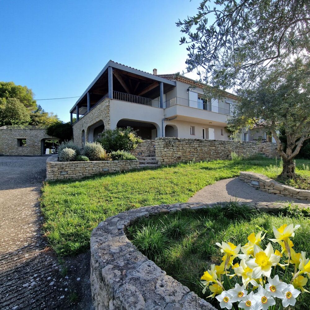 Propriete VILLA avec PISCINE et PARC vendre 8 pièces secteur SAIGNON (84)