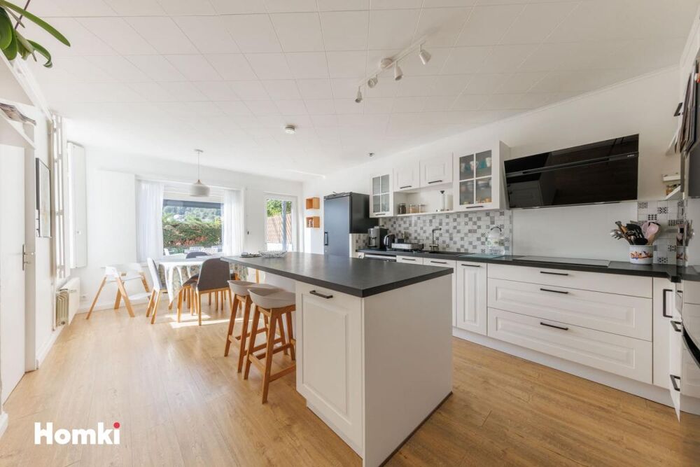Vente Maison À vendre – Jolie maison familiale de 124 m2 sur les hauteurs de Royat Royat
