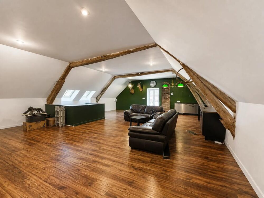 Vente Maison Maison familiale de 230 m² avec 5 chambres, grenier amménagé La selle sur le bied