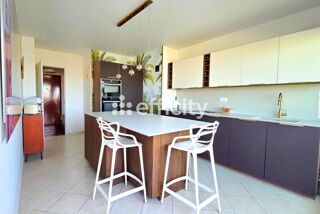  Appartement � vendre 4 pi�ces 121 m�