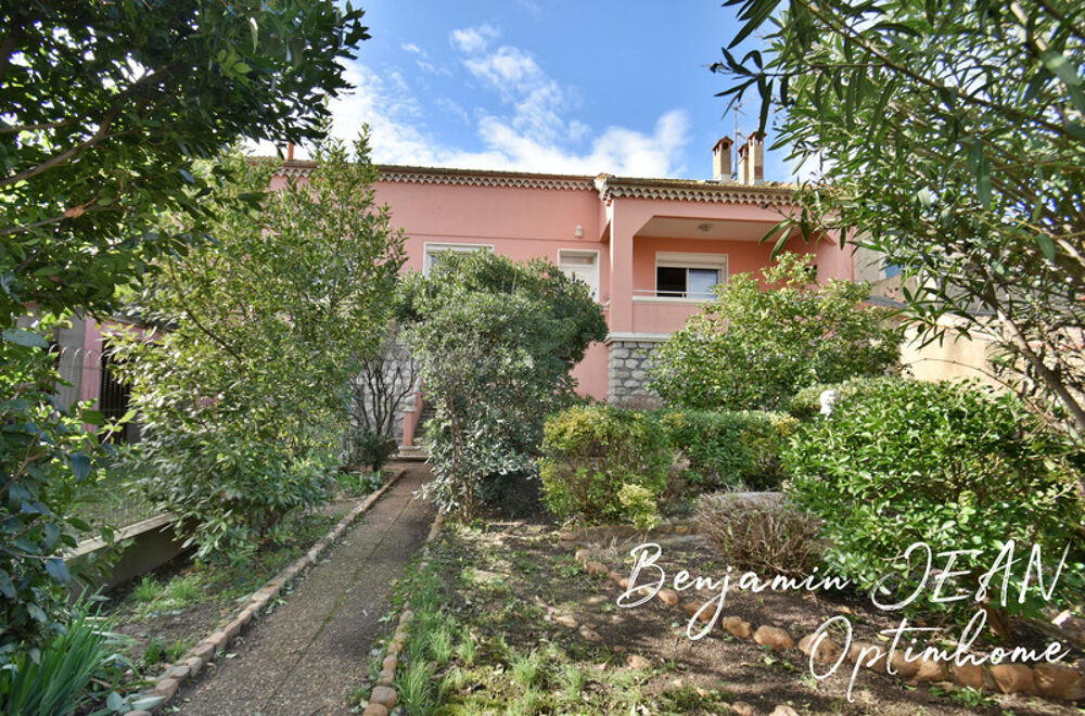 SÉRIGNAN  Ensemble immobilier rare en coeur de ville