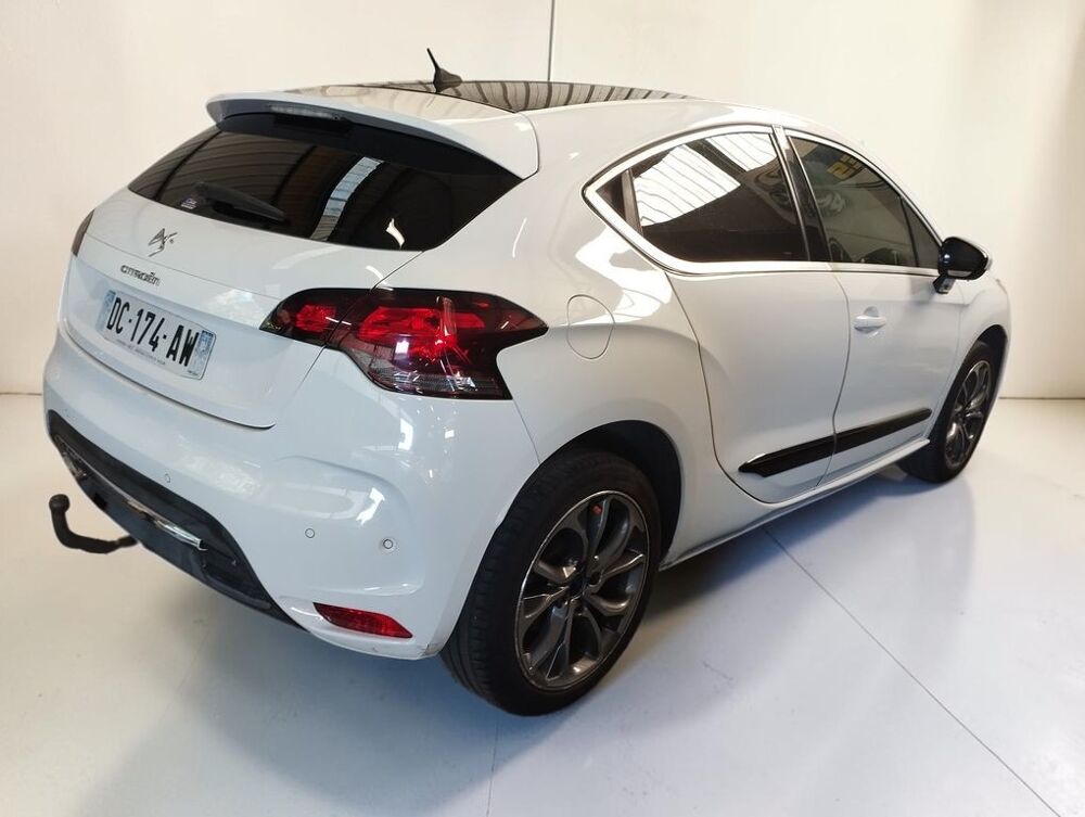 DS4 1.6 THP 200 SPORT CHIC 2014 occasion 06640 Saint-Jeannet