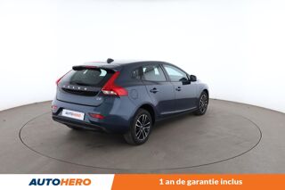 V40 2.0 D2 Momentum Business Geartronic 6 120 ch 2016 occasion 92130 Issy-les-Moulineaux