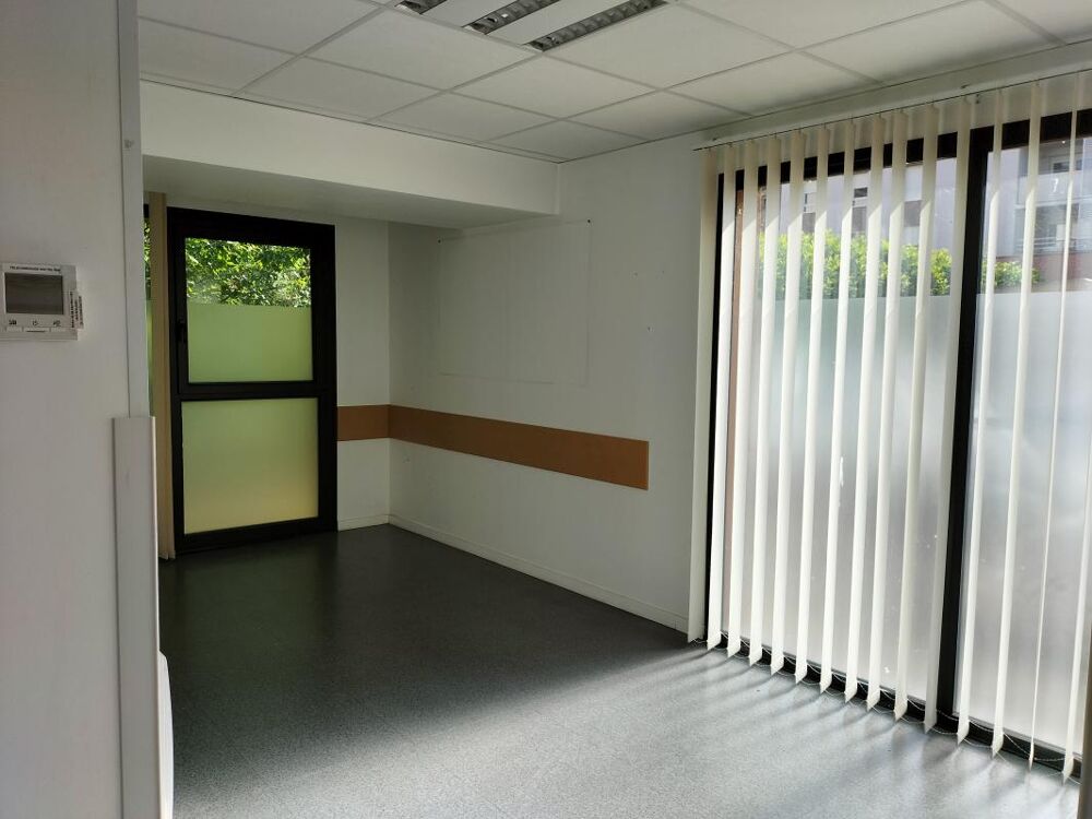   JASSANS RIOTTIER - bureaux du 8.40m² au 21m² à louer - Nous consulter Jassans riottier