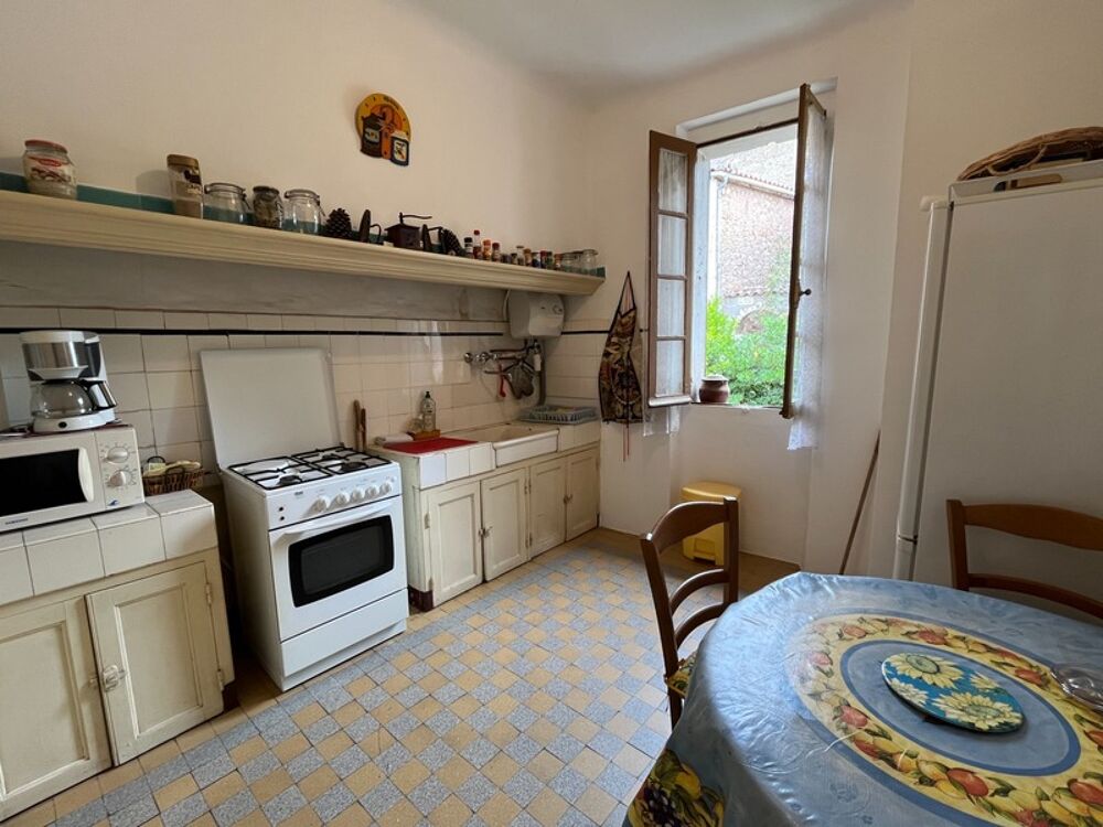 Vente Appartement Appartement à vendre 5 pièces avec grand grenier à BAGNOLS EN FORET (83) Bagnols en foret