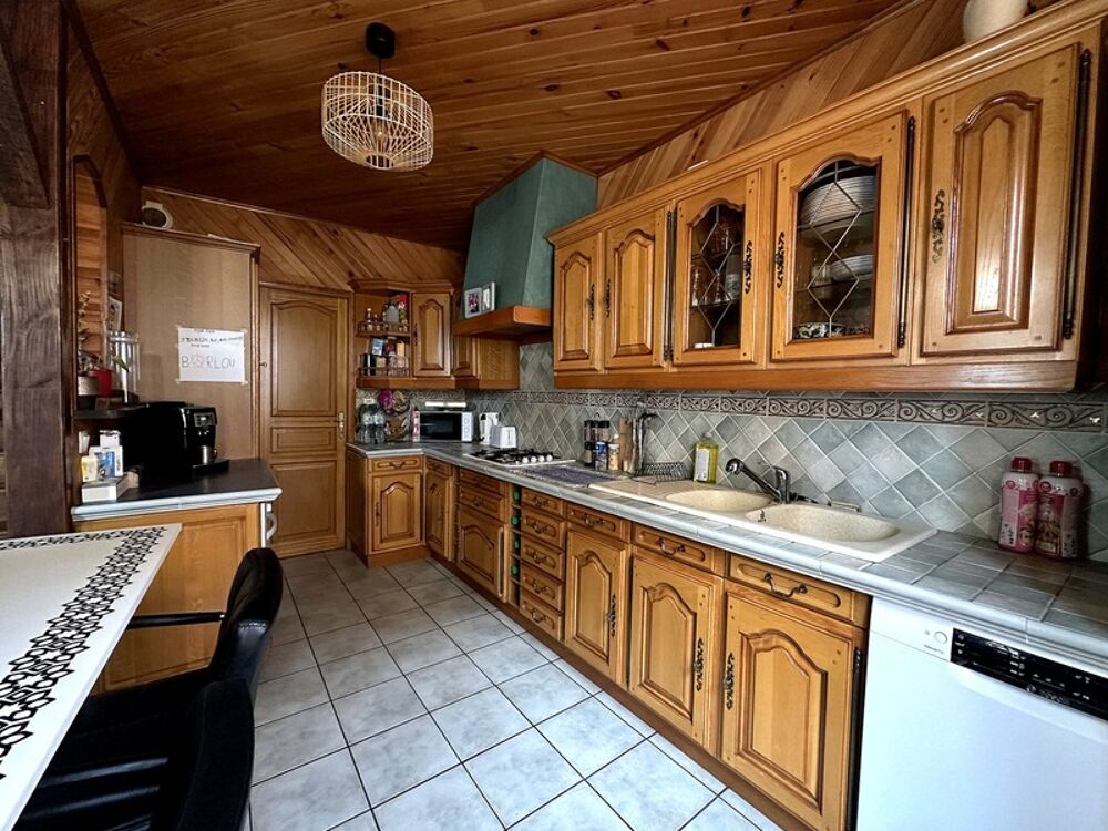 Maison de bourg 90m² 4 pièces à Maringues