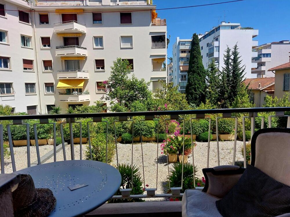 Vente Appartement CANNES à 2 pas de la Croisette, de l'hôtel Martinez et début rue d'Antibes Cannes