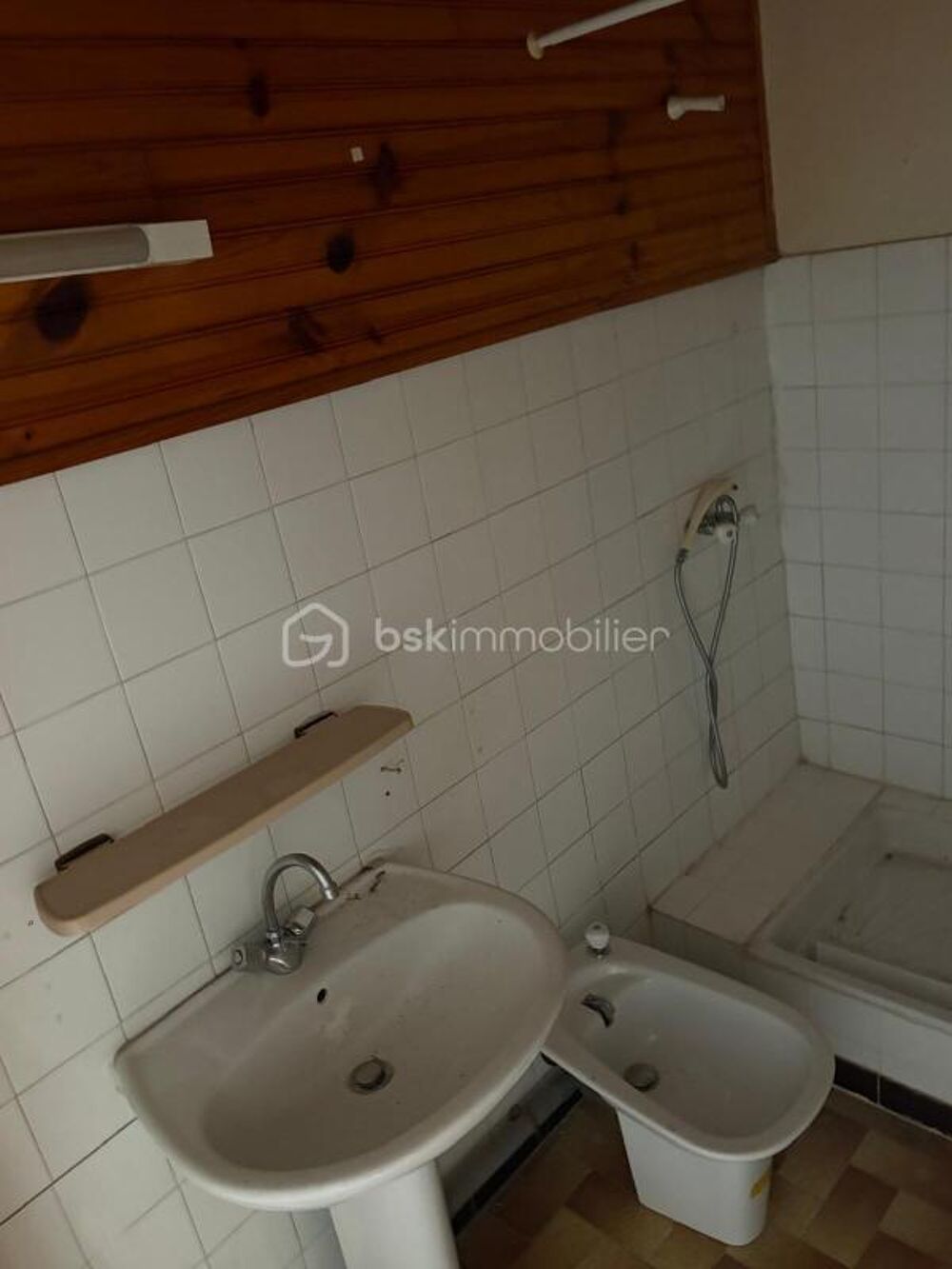 Vente Appartement SÈTE – QUARTIER HAUT – APPARTEMENT type STUDIO À RÉNOVER ENTIÈREMENT Sete