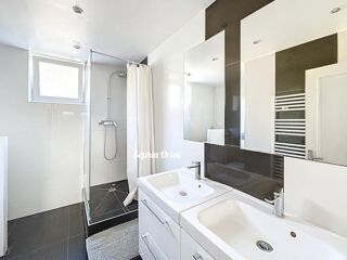  Appartement � vendre 5 pi�ces 81 m�