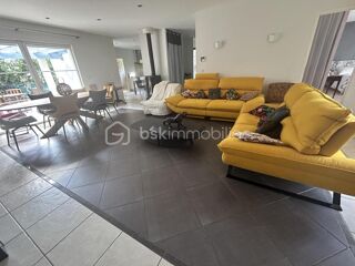  Maison � vendre 5 pi�ces 180 m�