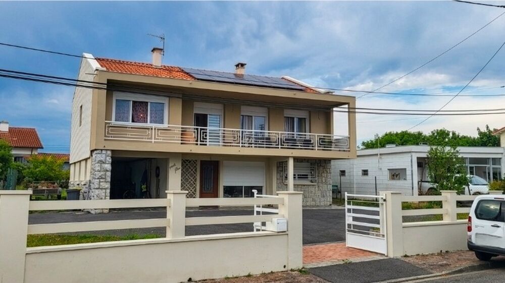 Maison 7 pièces 122 m² · à Montrejeau · 122 m² · 235 000 €