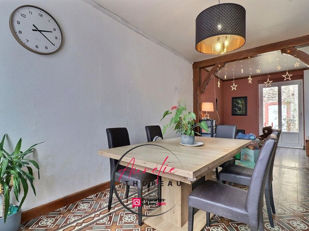 Maison de ville, 3 chambres, cours, garage