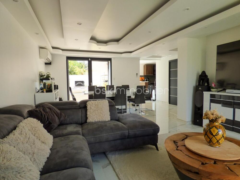 Vente Villa GRANDE VILLA MODERNE 5 CHAMBRES GARAGE Le muy