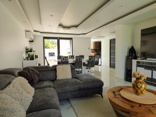  Villa à vendre 6 pièces 133 m²
