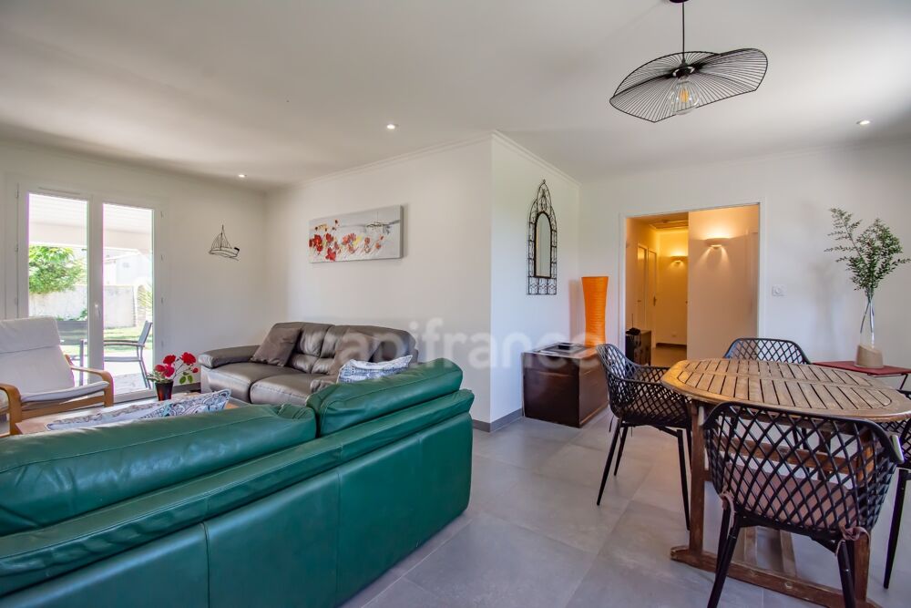 MESCHERS-SUR-GIRONDE  MAISON AVEC PISCINE, PROCHE PLAGE ET CENTRE-VILLE